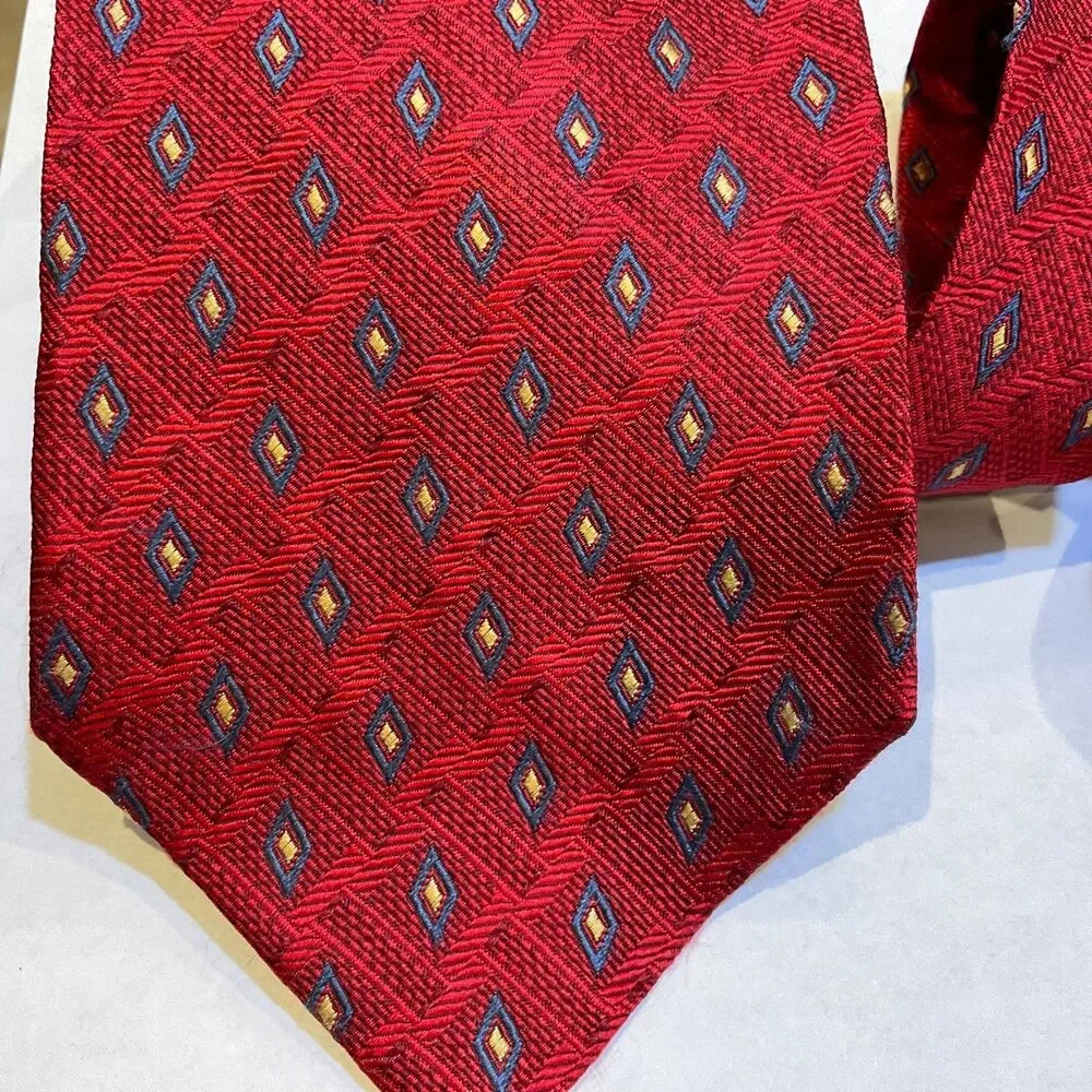 Jos A Bank Silk Luxury Repp Tie Made In Italy Diamond pattern textured  59.3/4L